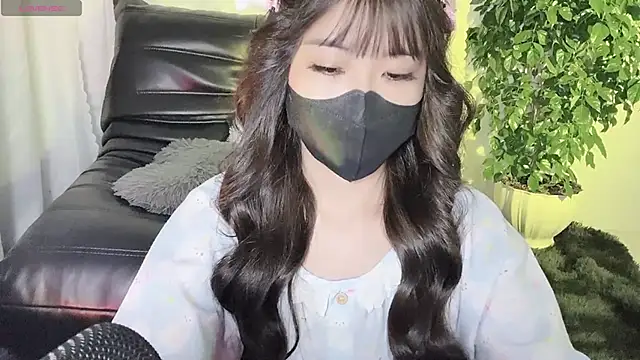 Mya Lee online show from 12-08-24, 04:39