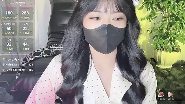 Mya Lee online show from 12-22-24, 06:48