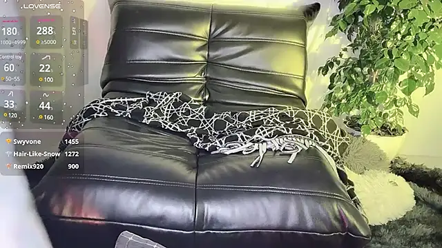 Mya Lee online show from 12-27-24, 10:59