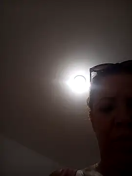 Snapshot of CASADASIGILO2 chatting on 02-17-26, 04:46 CASADASIGILO2 online show from 02-17-26, 04:46