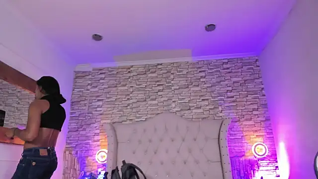 Lucia-sex online show from 01-15-26, 06:33