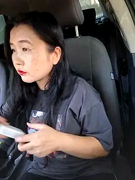 Bet Lu online show from 09-12-25, 10:26