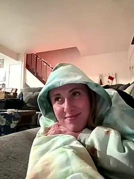 ClumsyLink online show from 12-22-25, 07:27