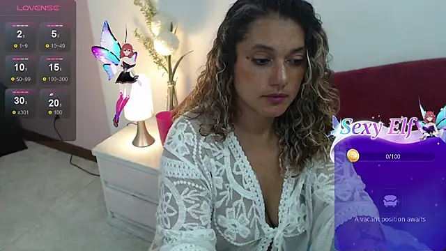 Snapshot of Sofii_Diaz chatting on 12-06-24, 09:46 Sofii Diaz online show from 12-06-24, 09:46