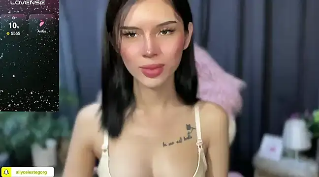 Snapshot of Lawasita48 chatting on 02-04-25, 03:26 Lawasita48 online show from 02-04-25, 03:26