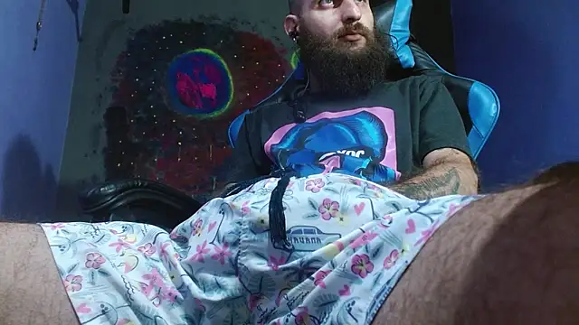 Snapshot of Tatted21xxx chatting on 01-10-25, 04:01 Tatted21xxx online show from 01-10-25, 04:01