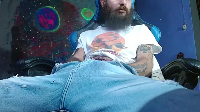 Snapshot of Tatted21xxx chatting on 01-27-25, 07:24 Tatted21xxx online show from 01-27-25, 07:24