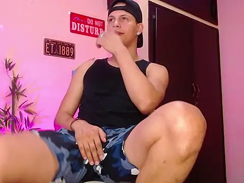 DavidNeill online show from 12-21-24, 06:34