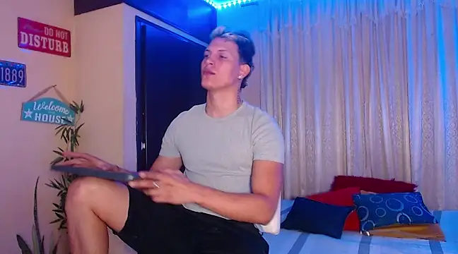 DavidNeill online show from 03-17-25, 08:51