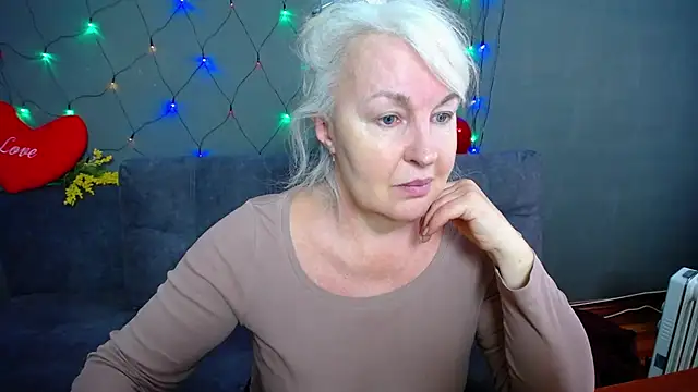 BlondyLeeBest online show from 02-11-26, 12:54