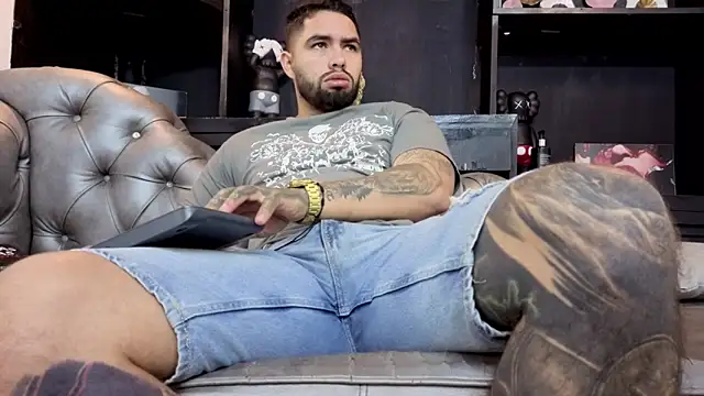 Snapshot of matteosantos chatting on 03-04-26, 12:11 matteosantos online show from 03-04-26, 12:11