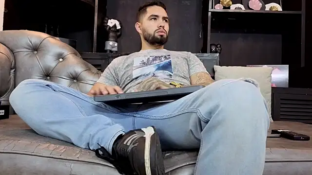 Snapshot of matteosantos chatting on 03-06-26, 11:17 matteosantos online show from 03-06-26, 11:17