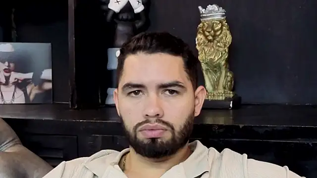 Snapshot of matteosantos chatting on 03-09-26, 12:20 matteosantos online show from 03-09-26, 12:20