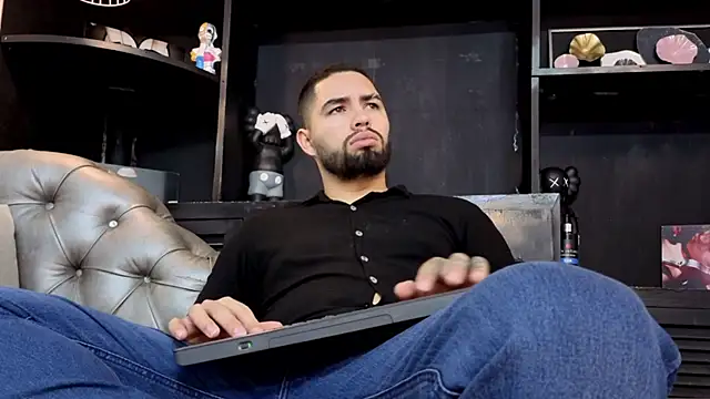 Snapshot of matteosantos chatting on 03-20-26, 11:59 matteosantos online show from 03-20-26, 11:59