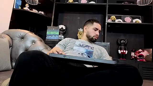 Snapshot of matteosantos chatting on 04-11-26, 12:09 matteosantos online show from 04-11-26, 12:09