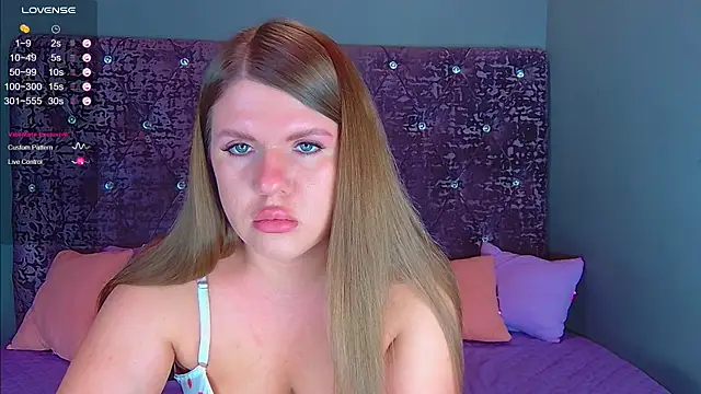 Snapshot of NoraBigAss chatting on 02-03-25, 01:09 NoraBigAss online show from 02-03-25, 01:09