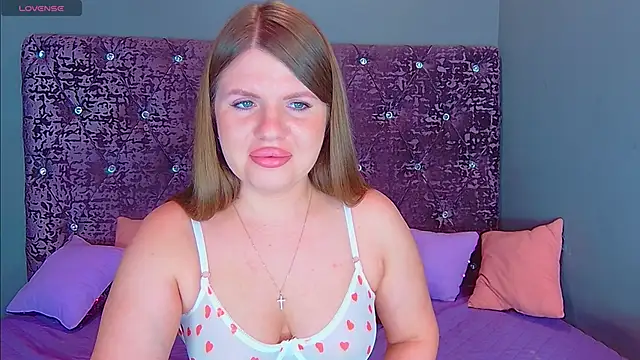 Snapshot of NoraBigAss chatting on 02-17-25, 01:47 NoraBigAss online show from 02-17-25, 01:47