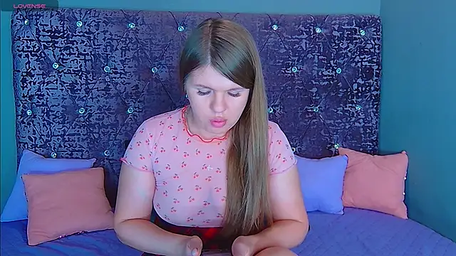 Snapshot of NoraBigAss chatting on 03-07-25, 04:57 NoraBigAss online show from 03-07-25, 04:57