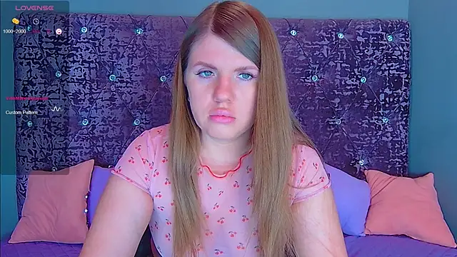 Snapshot of NoraBigAss chatting on 03-13-25, 01:21 NoraBigAss online show from 03-13-25, 01:21