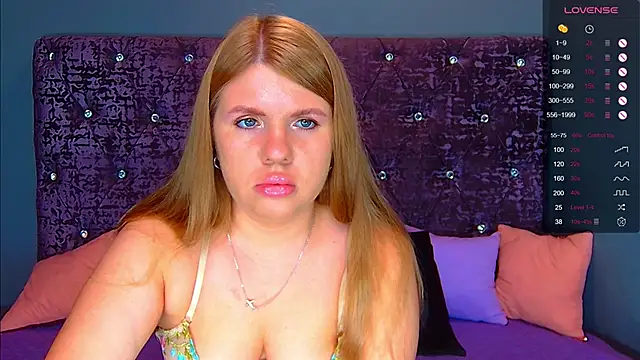 Snapshot of NoraBigAss chatting on 09-12-25, 01:06 NoraBigAss online show from 09-12-25, 01:06