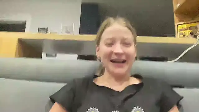 CharmingSarah online show from 12-09-24, 05:30