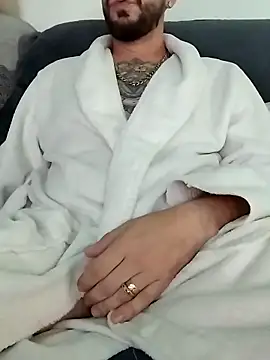 Snapshot of LoGaNfree88 chatting on 12-02-25, 04:57 LoGaNfree88 online show from 12-02-25, 04:57