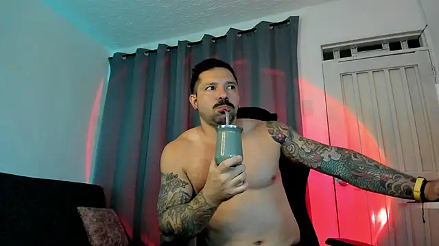 Snapshot of Pierre_Vidal chatting on 10-23-25, 12:54 Pierre Vidal online show from 10-23-25, 12:54