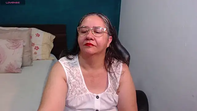 scaelettdubois online show from 05-12-26, 01:36