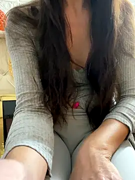 SHARONRodrig online show from 10-26-25, 05:52