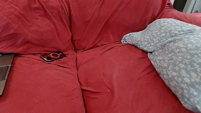 Snapshot of EmoDream1998 chatting on 03-19-25, 04:45 EmoDream1998 online show from 03-19-25, 04:45