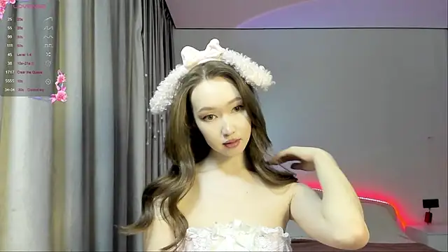  luna 022 online show from 02-14-25, 03:15