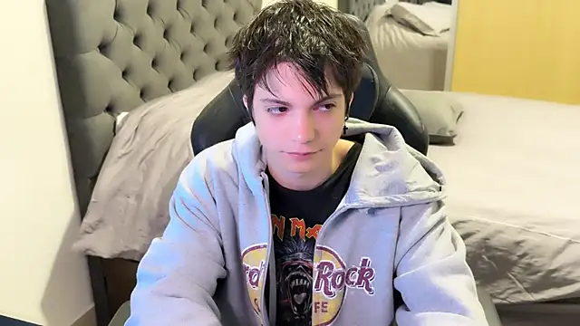 Snapshot of SasukeUhchiaa chatting on 02-23-25, 12:19 SasukeUhchiaa online show from 02-23-25, 12:19