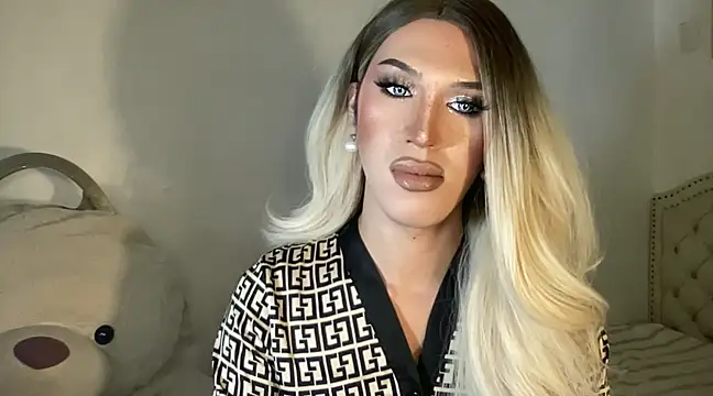 Ts glamxxxx online show from 02-11-25, 07:54