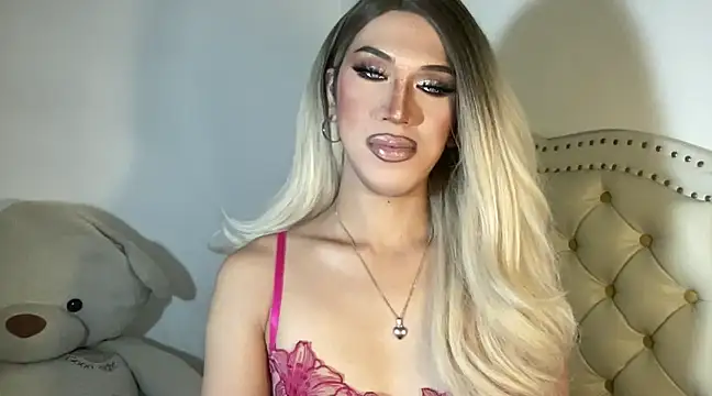 Ts glamxxxx online show from 02-18-25, 05:53