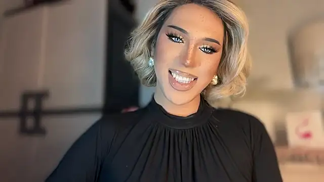 Ts glamxxxx online show from 12-05-25, 11:52