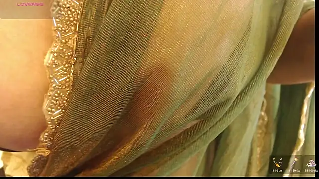 Snapshot of sexyrihana1 chatting on 12-22-25, 12:24 sexyrihana1 online show from 12-22-25, 12:24