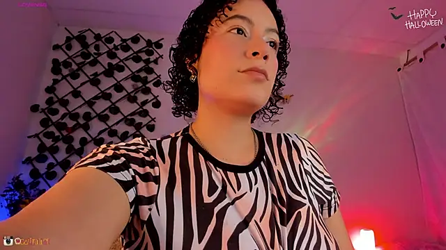 Snapshot of cailynhot chatting on 10-07-25, 11:02 cailynhot online show from 10-07-25, 11:02