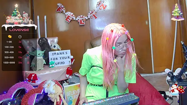 Skinygirl online show from 01-04-25, 12:37