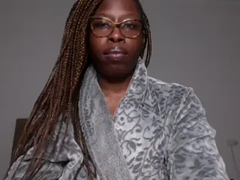 MadamIndigo online show from 01-05-25, 03:11