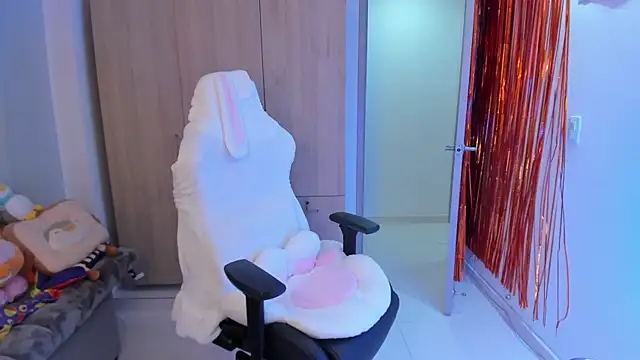 Anto herrera online show from 11-04-25, 09:14