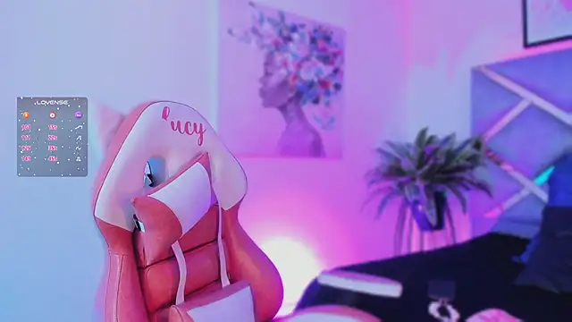 lucy neil online show from 11-16-25, 02:39