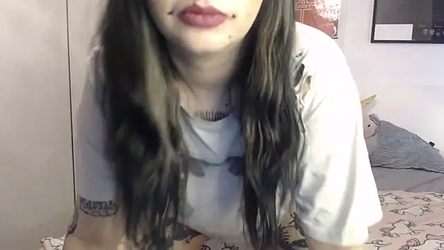 Snapshot of Lunastazja chatting on 03-13-25, 01:32 Lunastazja online show from 03-13-25, 01:32