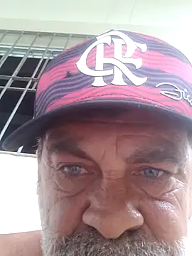 Snapshot of Peludo173317 chatting on 10-31-25, 01:45 Peludo173317 online show from 10-31-25, 01:45