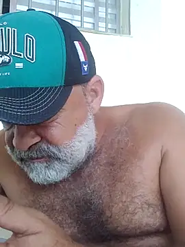 Snapshot of Peludo173317 chatting on 01-06-26, 04:11 Peludo173317 online show from 01-06-26, 04:11