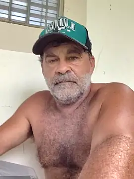 Snapshot of Peludo173317 chatting on 02-24-26, 06:28 Peludo173317 online show from 02-24-26, 06:28