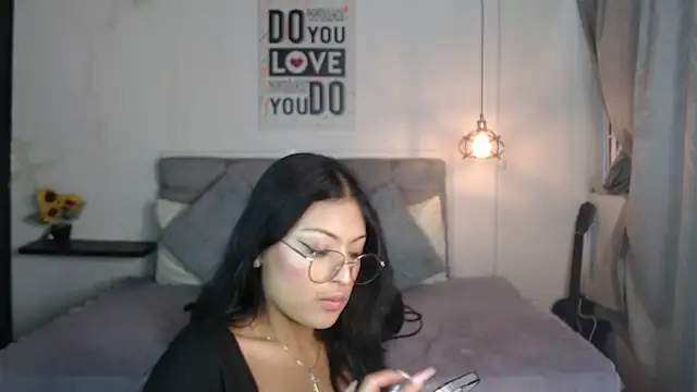 vaness weet online show from 01-07-25, 07:59