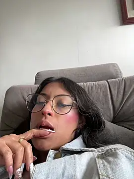 vaness weet online show from 01-11-25, 07:16