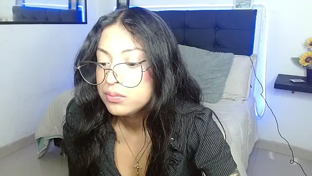 vaness weet online show from 11-11-25, 07:25