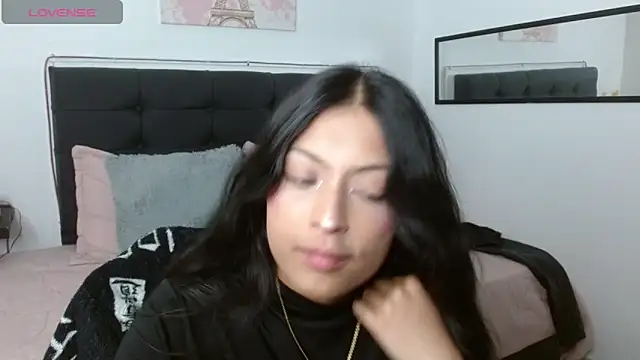 Snapshot of vaness_weet chatting on 04-03-26, 08:40 vaness weet online show from 04-03-26, 08:40