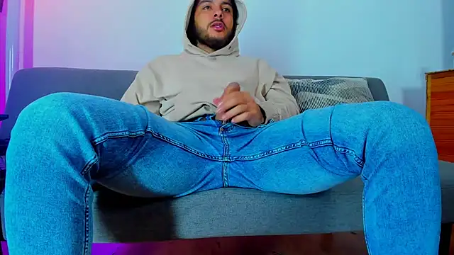 tuyo1995 online show from 11-26-25, 03:24